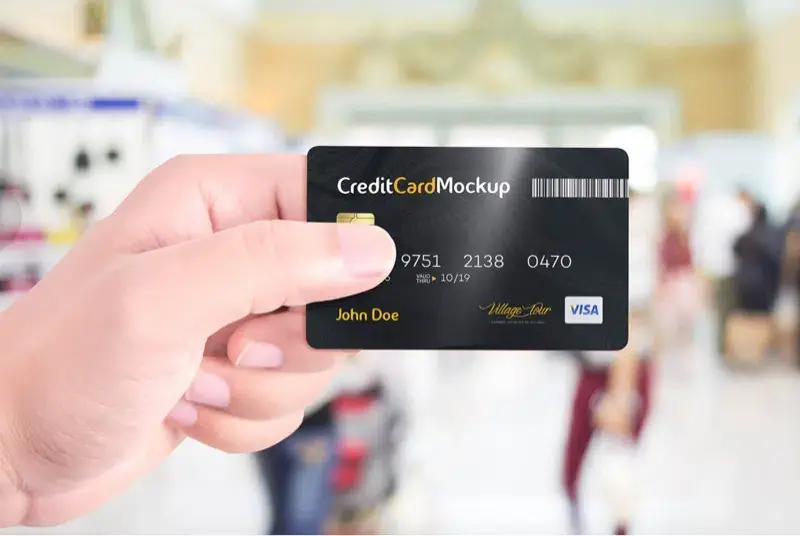 Mockup carte bancaire dans la main
