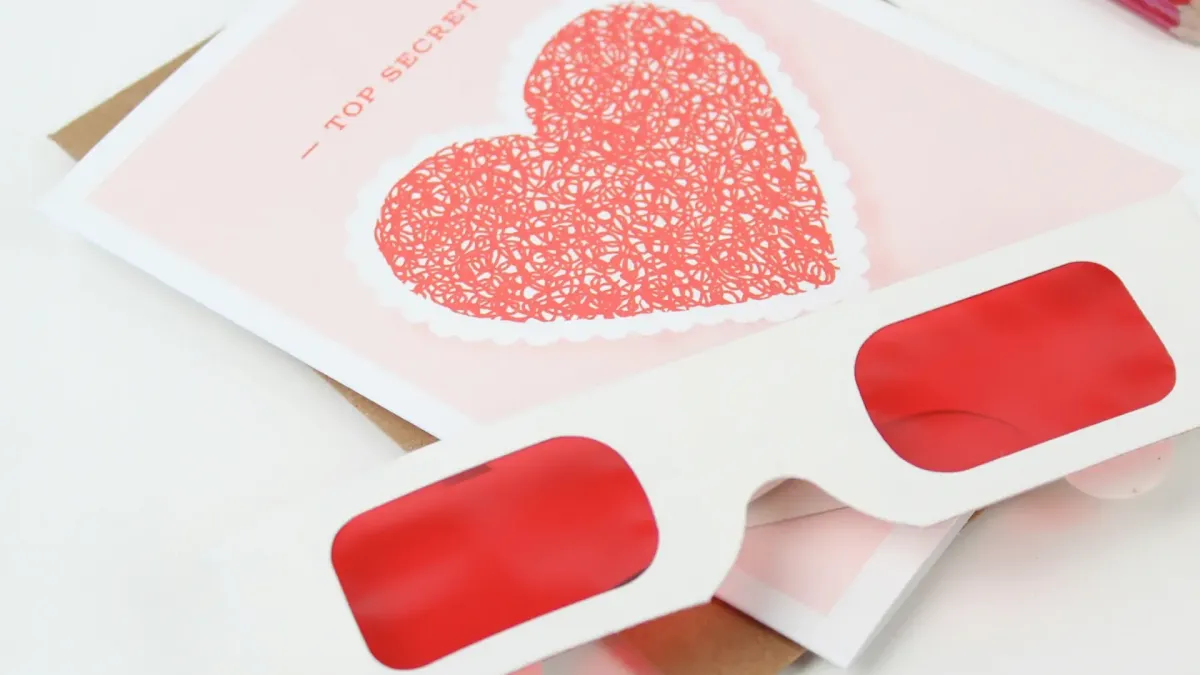 Blogduwebdesign inspiration cartes saint valentin originales top secret
