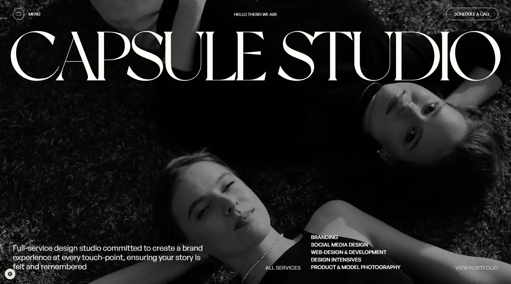 Blogduwebdesign inspiration web contraste noir blanc capsule studio