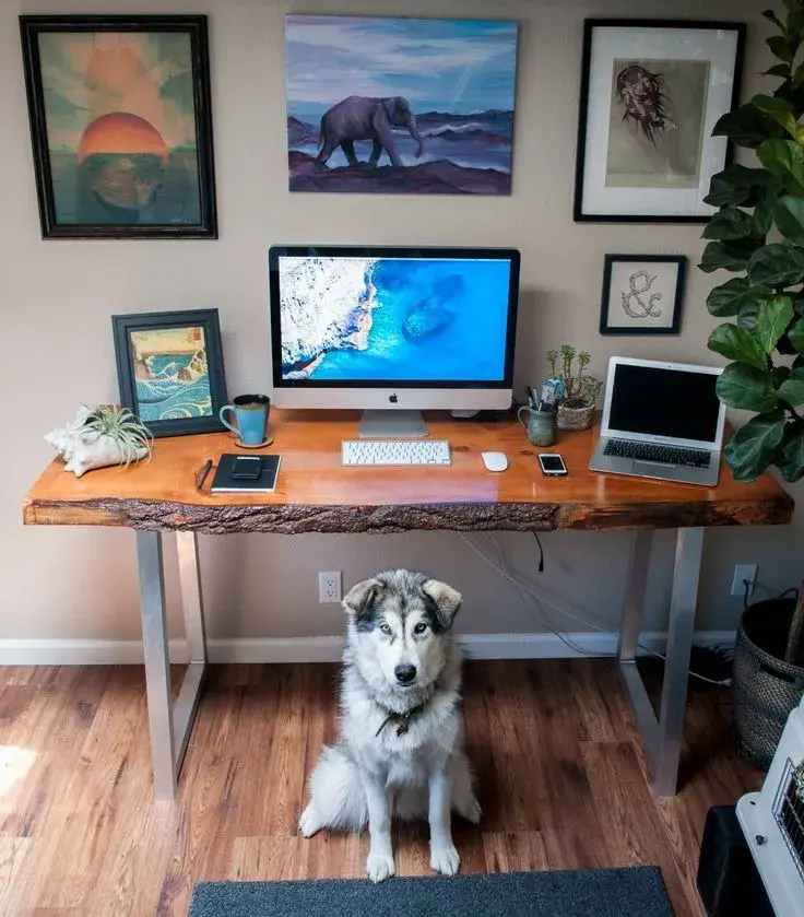 Stunning wood desktop