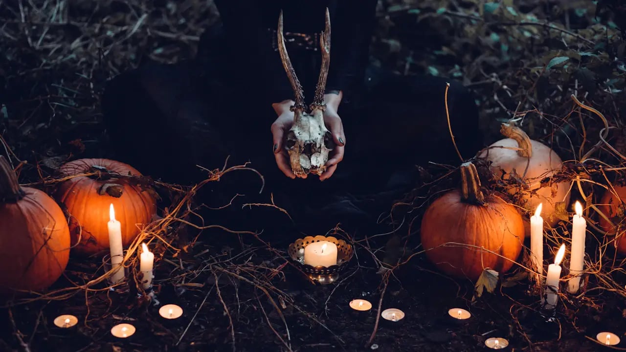 Fond d’écran Halloween PC : cercle de bougies et citrouilles