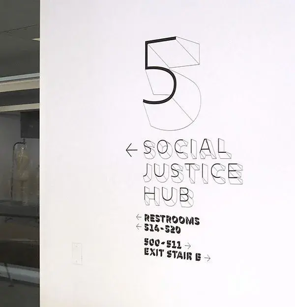 Projet enseigne signalétique The new school university center